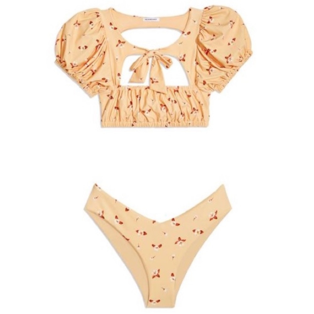 NWT WeWoreWhat Lily & Delilah Flower Bikini Set